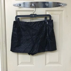Faux leather skort, w shorts